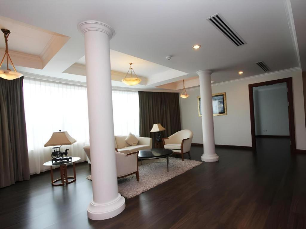 Plaza Sutera Biru Hotel Kuala Belait Ngoại thất bức ảnh