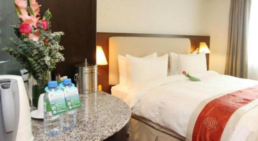 Plaza Sutera Biru Hotel Kuala Belait Ngoại thất bức ảnh